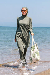 ملابس سباحة محتشمة من الليكرا والكاكي والبوركيني 1969