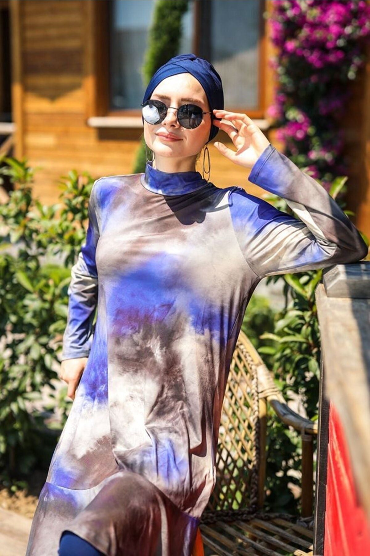 ملابس سباحة محتشمة بوركيني من الليكرا باللون الأزرق البحري M2022