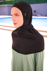 وشاح أسود مربوط بغطاء رأس B2396