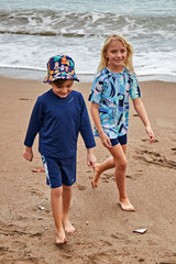 شورت للأولاد باللون الأزرق البحري B2433