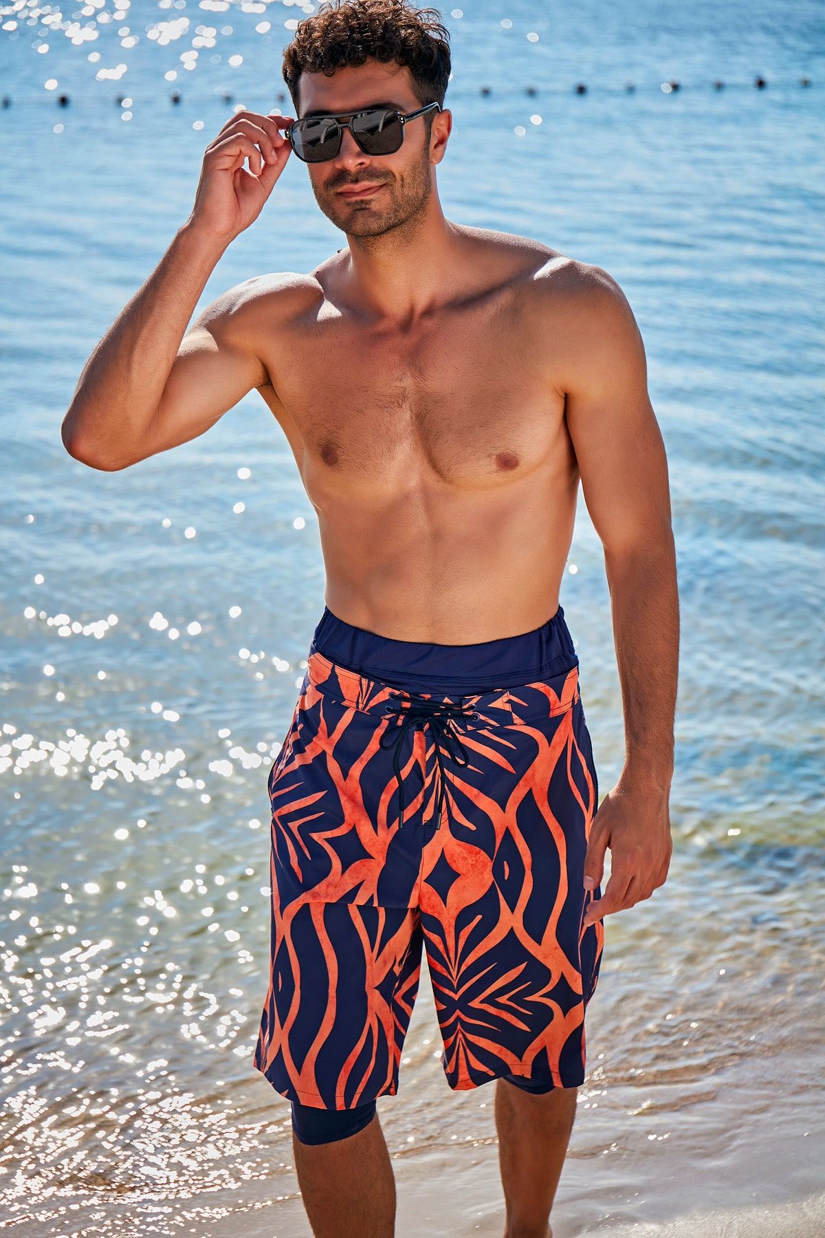 شورت رجالي منقوش باللون الأزرق البحري S2353