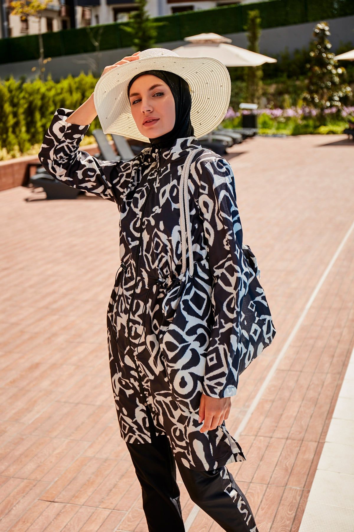 Patterned Full Coverage Modest Swimsuit R2303