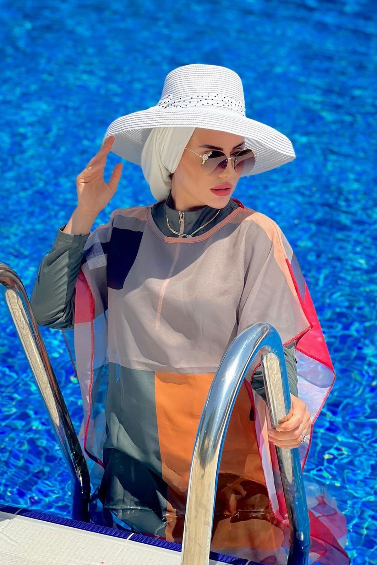 Colourful Pareo Kimono P2107 Secondary image