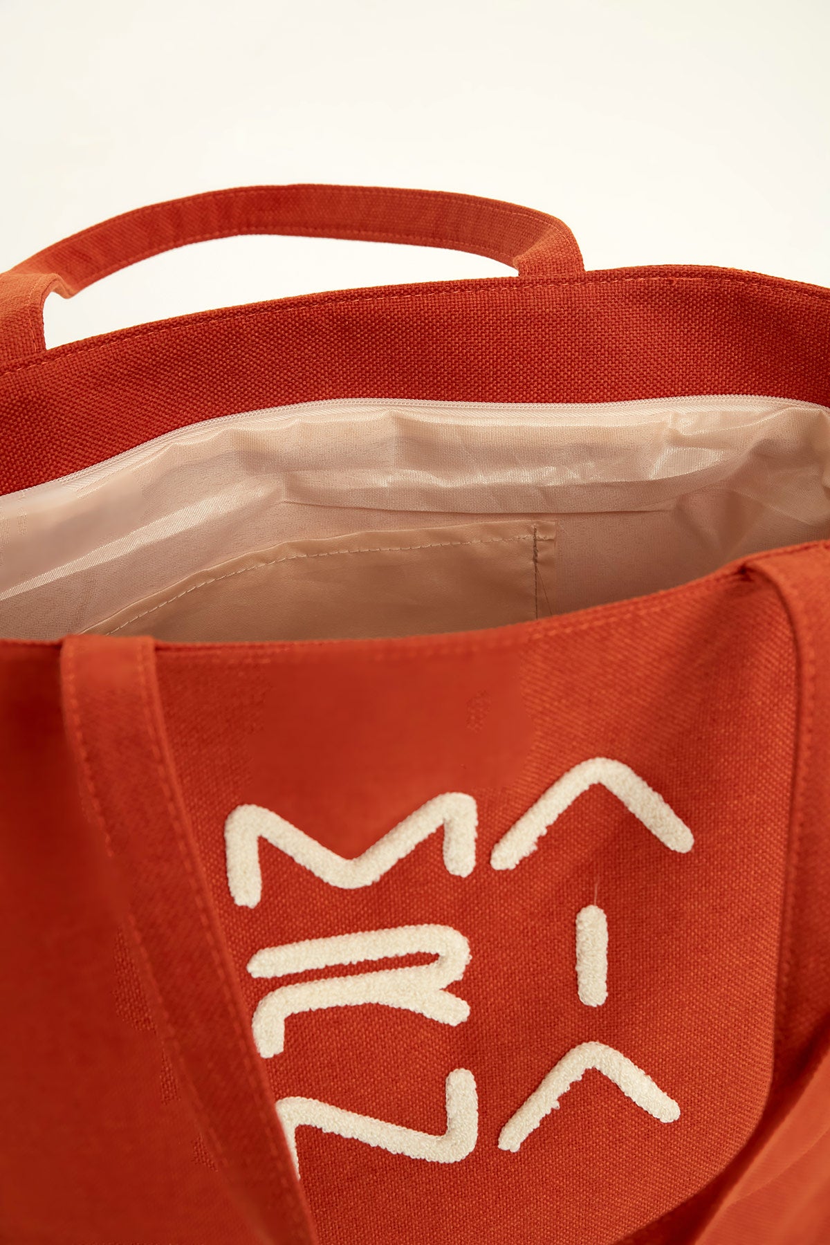 حقيبة شاطئ برتقالية بسحاب CA2501-5 