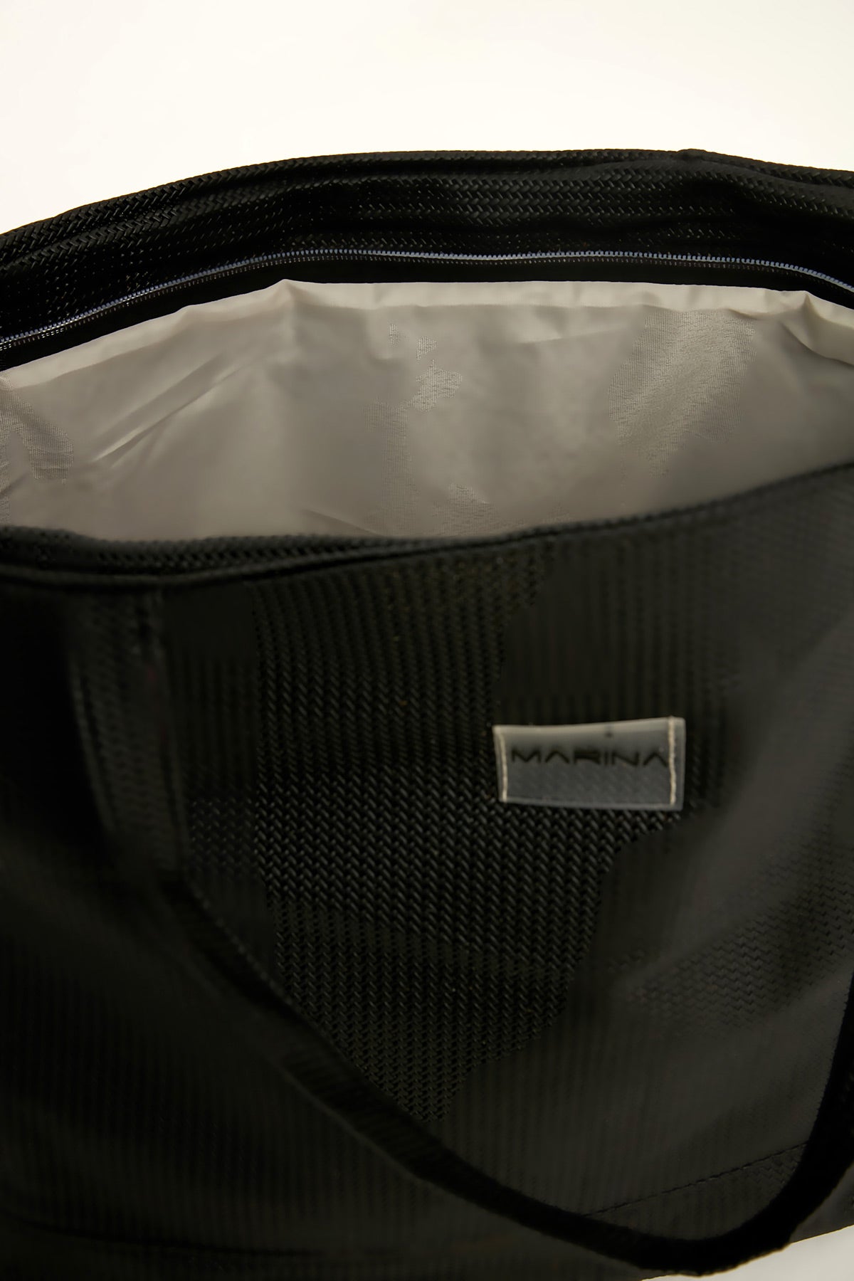 حقيبة شاطئ من الجلد الصناعي الأسود مع سحاب CA2502-1 