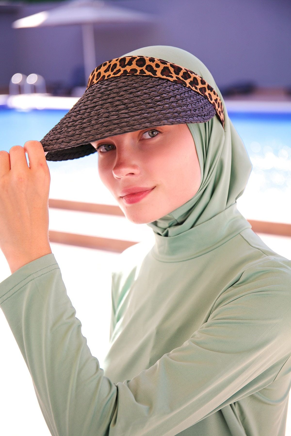 ليوبار شيريتلي سياه فيزور سابكا 14401 الصورة الرئيسية