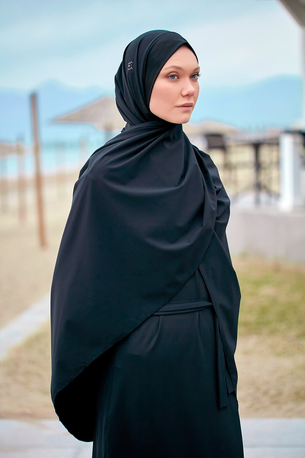 Black Woven Practical Shawl Cap B2403