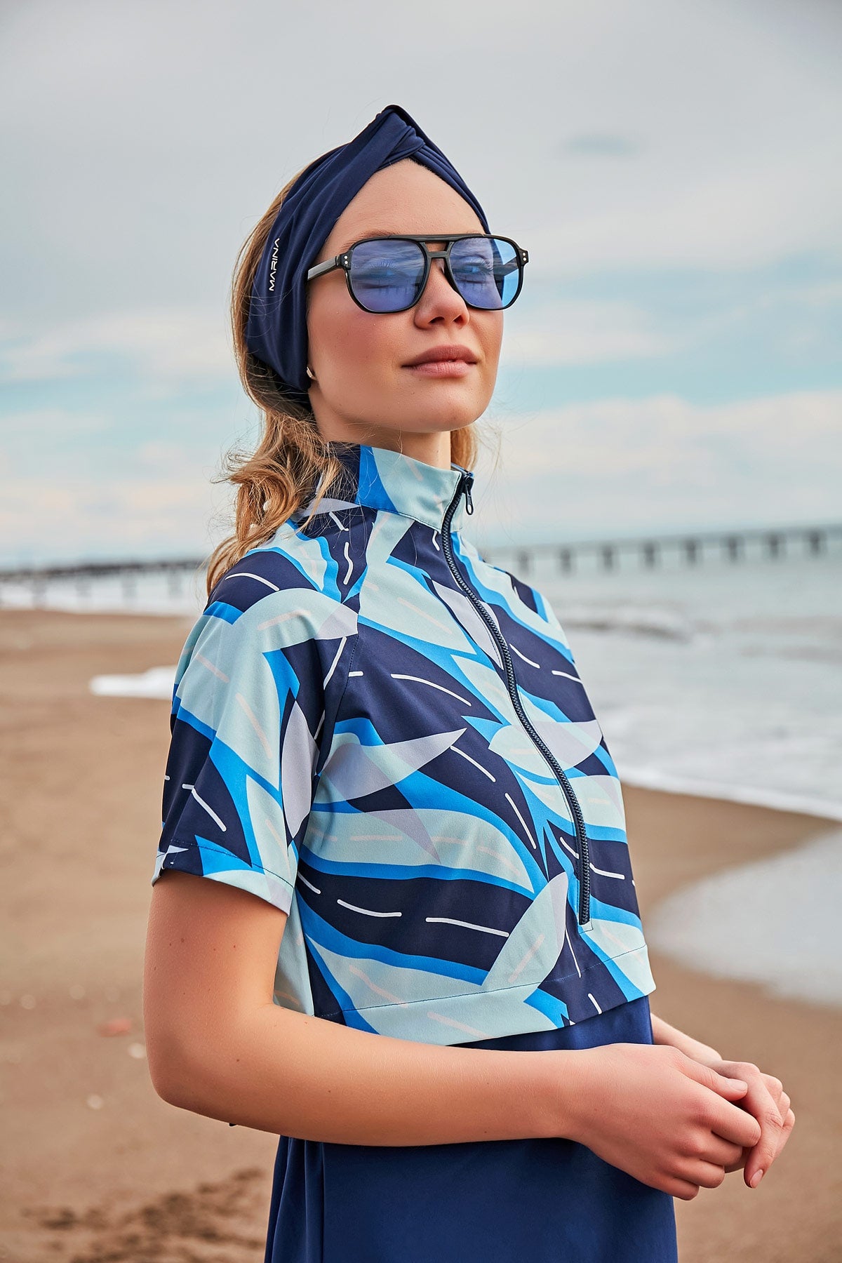 ملابس سباحة منسوجة باللون الأزرق الداكن بتغطية نصفية M2446 صورة ثانوية