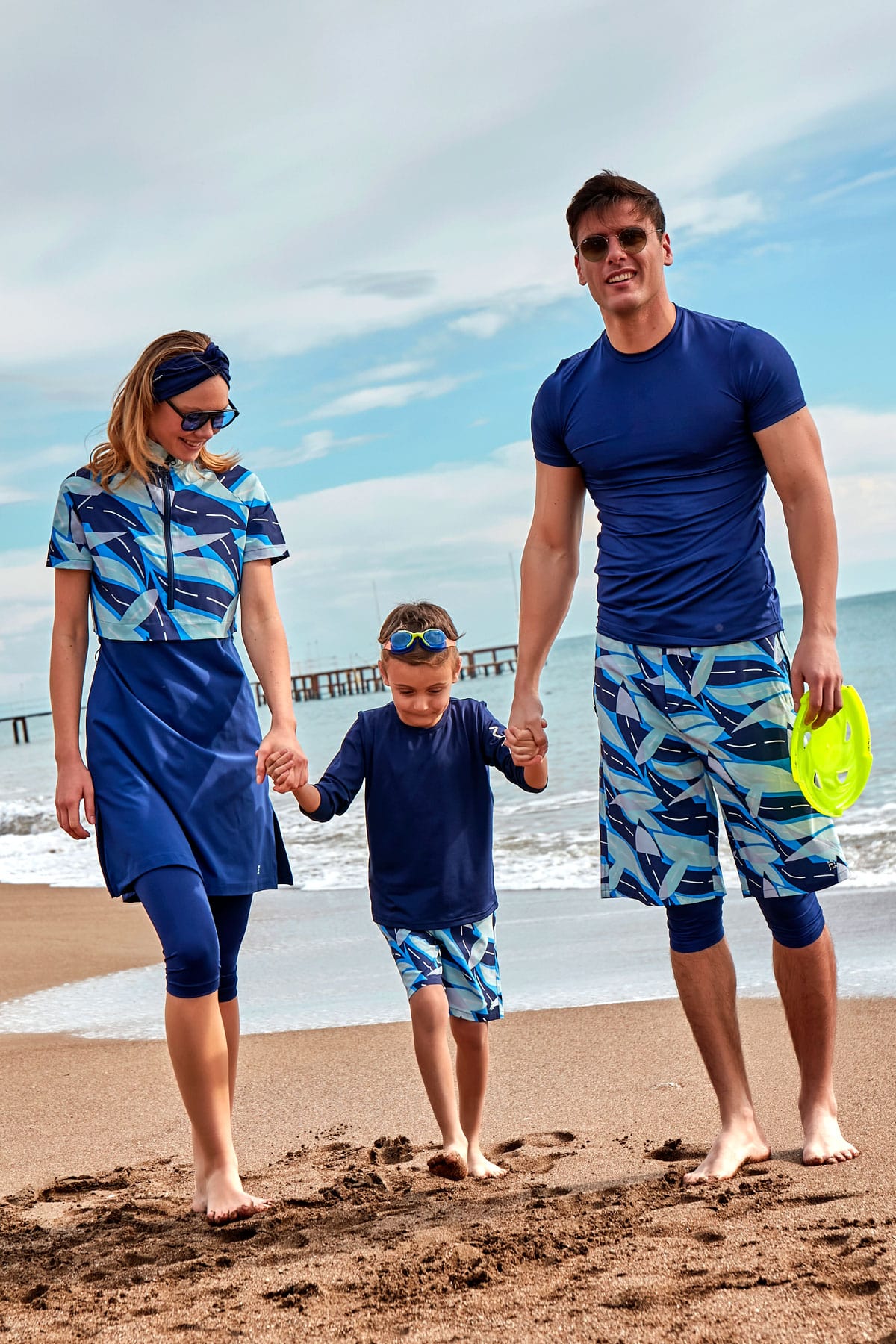 Woven Navy Boys Shorts B2436 Main image