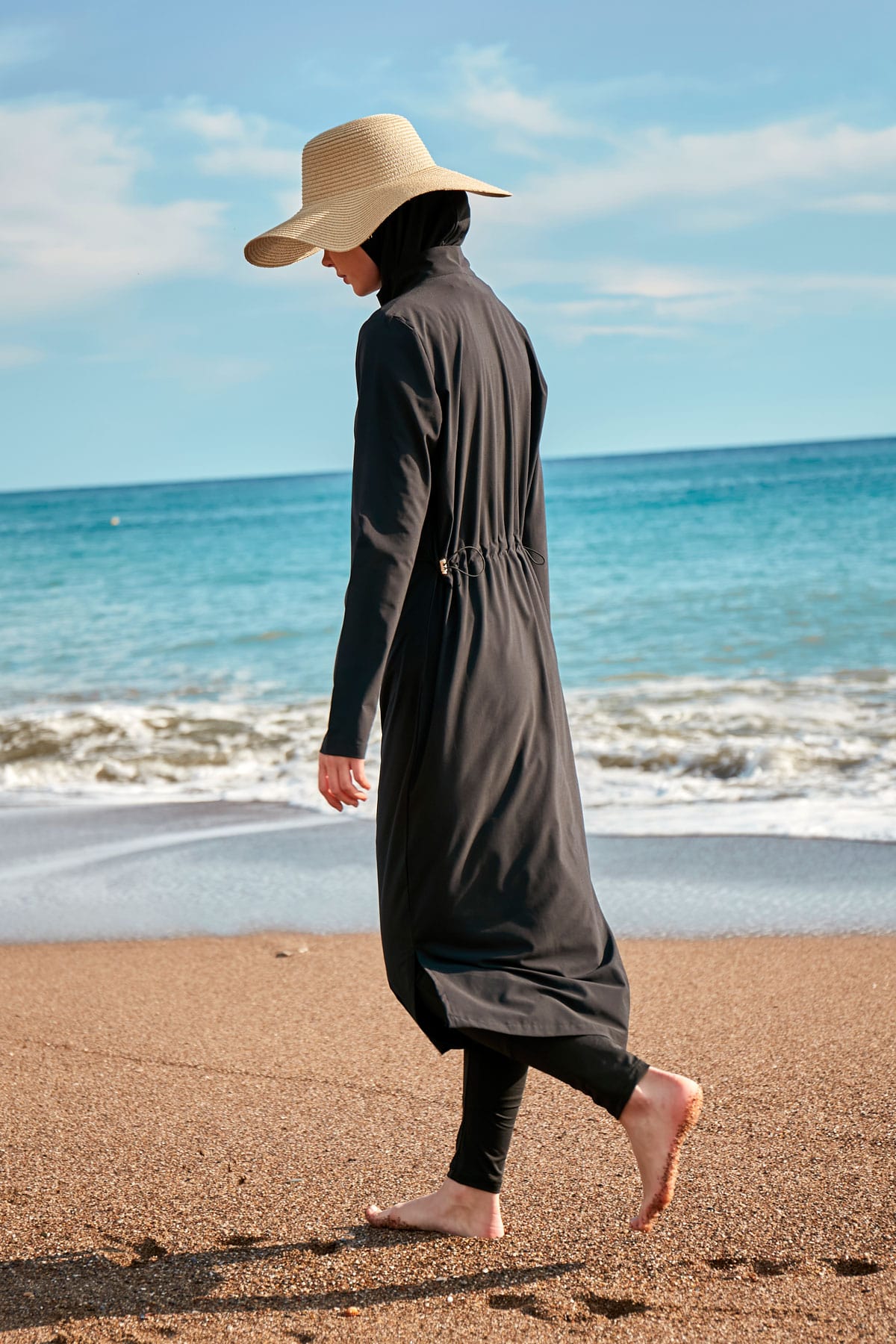 ملابس سباحة محتشمة بوركيني منسوجة باللون الأسود M2410