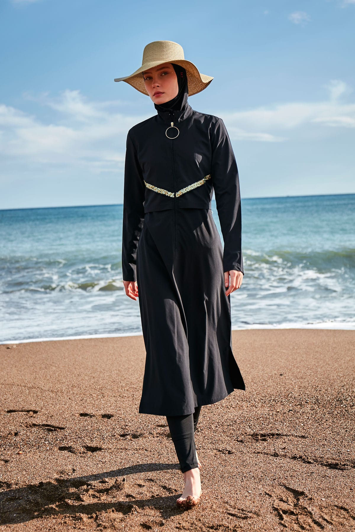 ملابس سباحة محتشمة بوركيني منسوجة باللون الأسود M2410