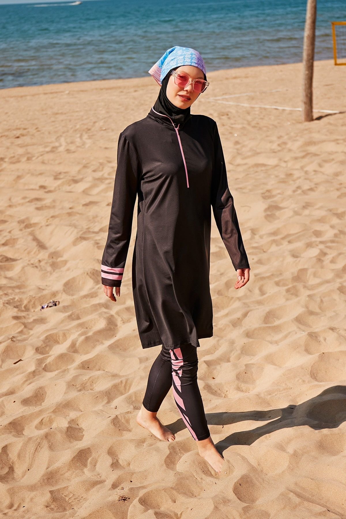 ملابس سباحة محتشمة بوركيني من الليكرا باللون الأسود M2330