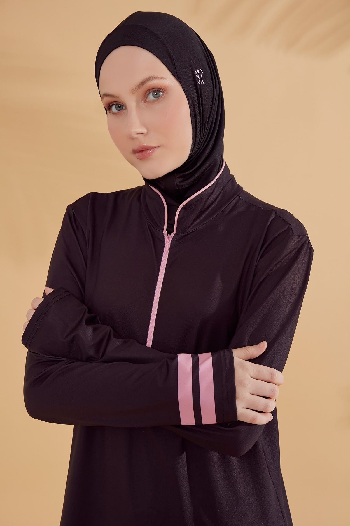 ملابس سباحة محتشمة بوركيني من الليكرا باللون الأسود M2330