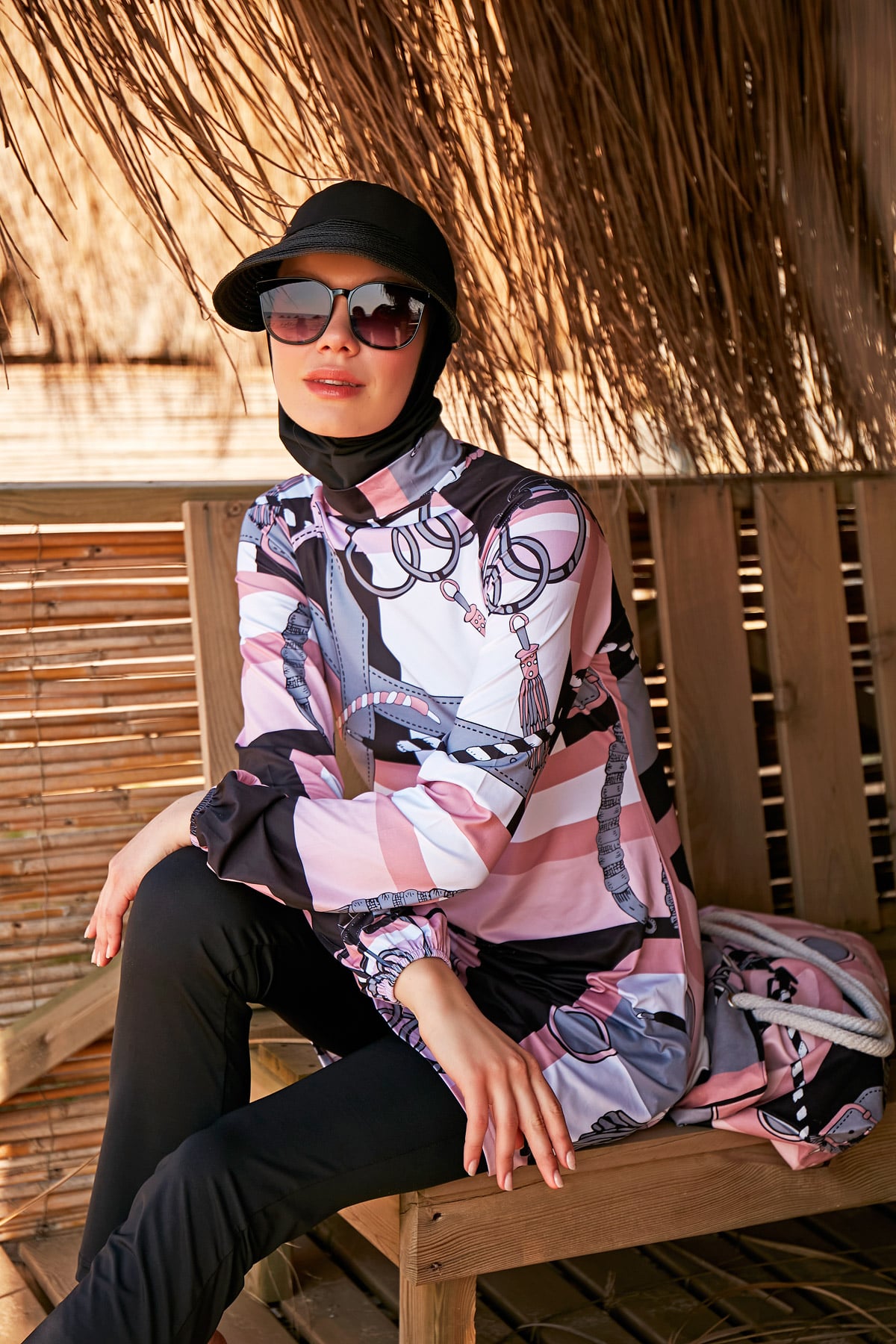 4-Piece Chain Patterned Full-Cover Modest Swimsuit - M2315-1 Secondary image