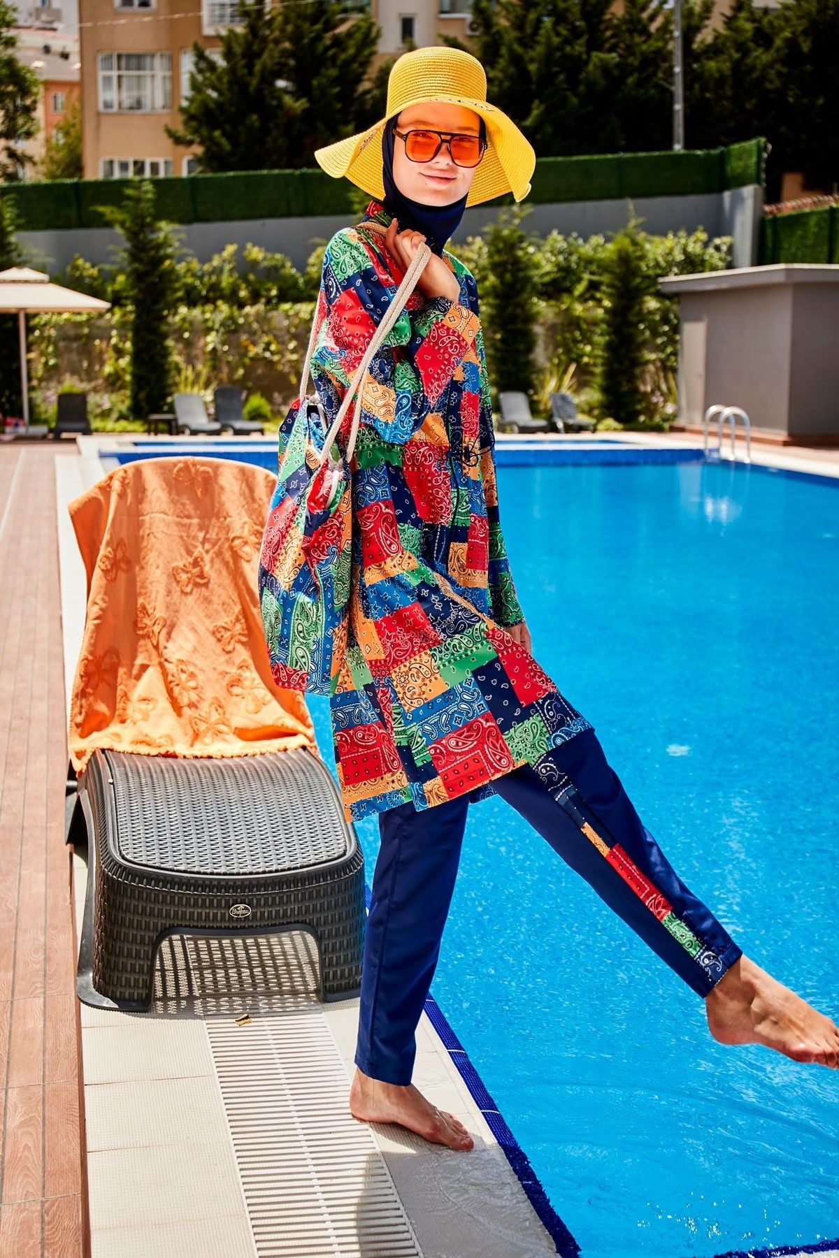 ملابس سباحة محتشمة بوركيني منسوجة باللون الأزرق البحري R2319