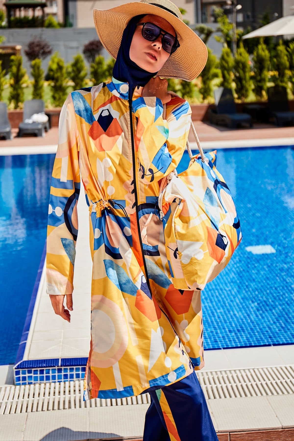 ملابس سباحة محتشمة بوركيني منسوجة باللون الأسود R2313