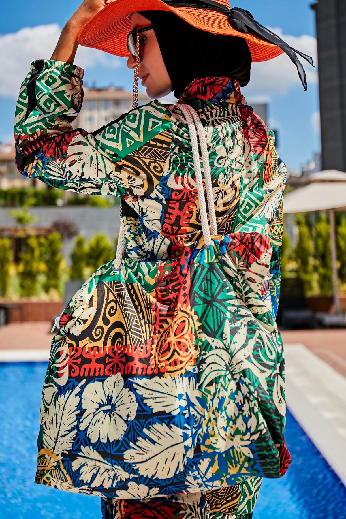 ملابس سباحة محتشمة بوركيني منسوجة باللون الأسود R2302