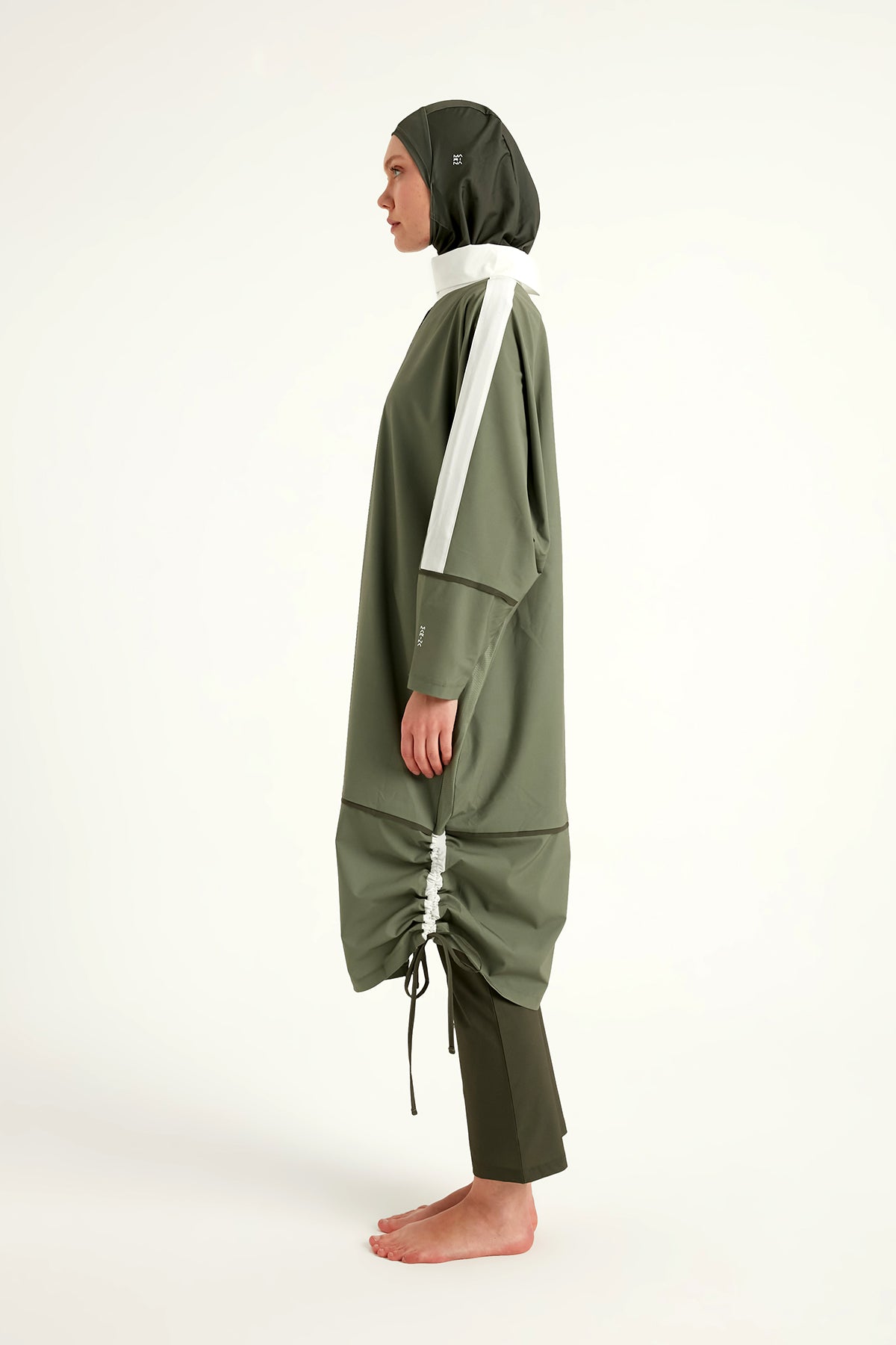 طقم بوركيني إسلامي بلون الكاكي، محتشم، يغطي الجسم بالكامل | M2521-1 