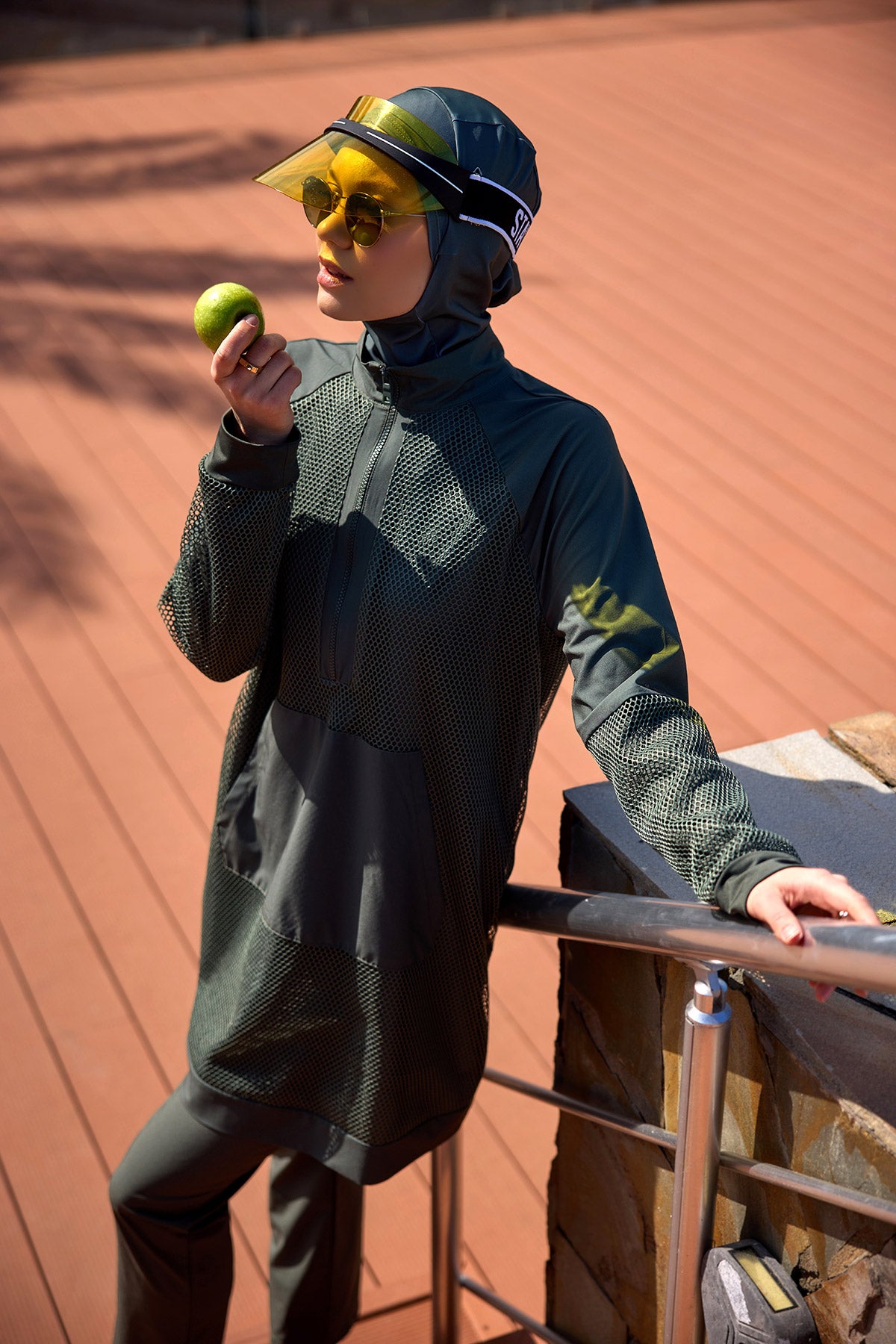 طقم بوركيني سباحة محتشم بلون الكاكي، بتفاصيل من التول، بتغطية كاملة، M2534-3 