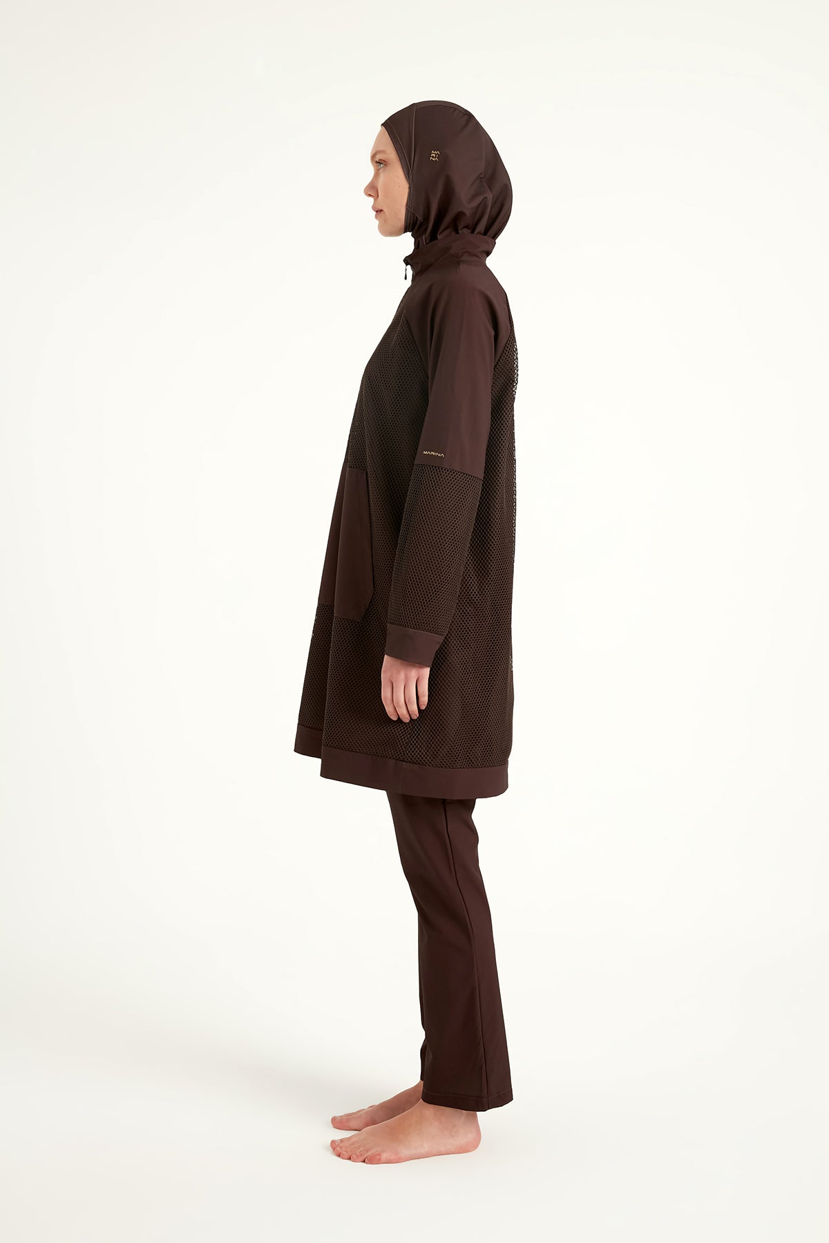 طقم بوركيني بني اللون، بتغطية كاملة وتفاصيل من التول، بتصميم محتشم، موديل M2534-4 