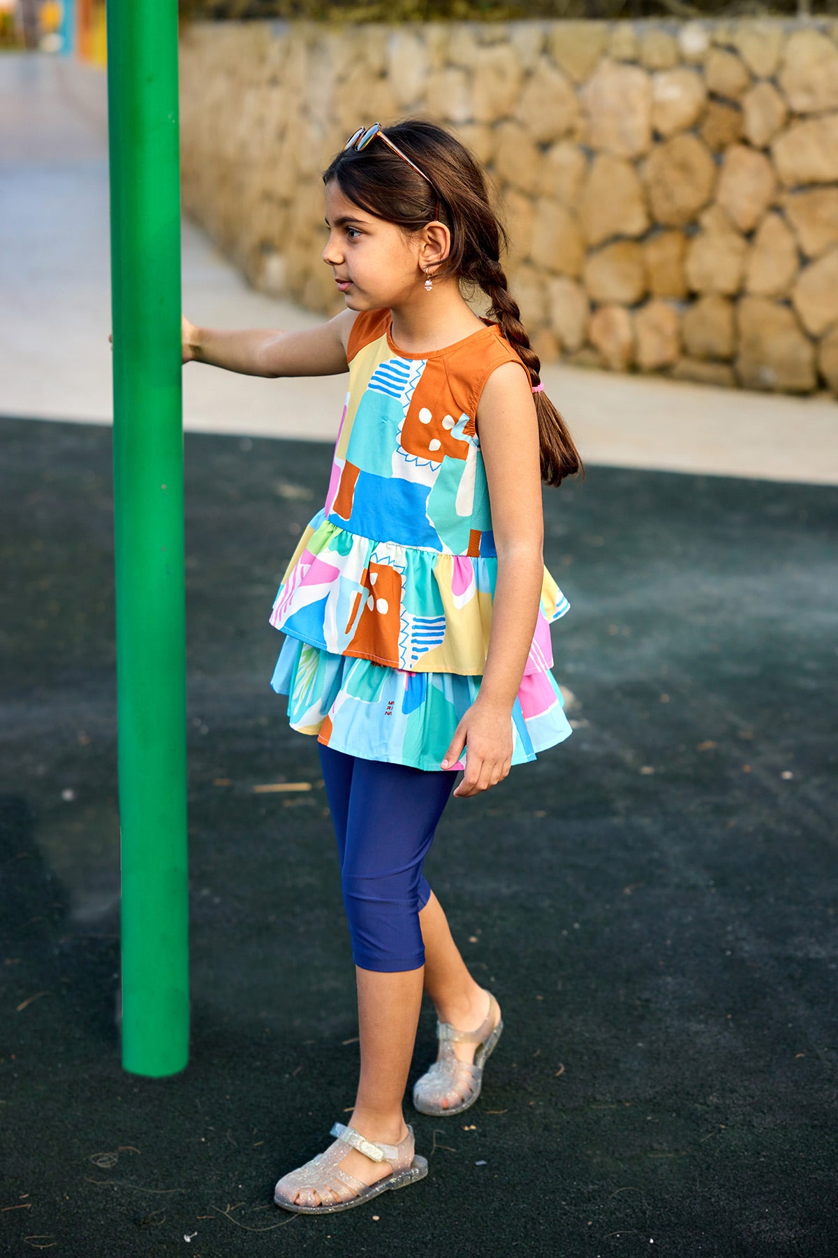 ملابس سباحة مارينا المحتشمة للبنات بعامل حماية من الشمس 50+ - ألوان زاهية/أزرق داكن - C2505  صورة ثانوية