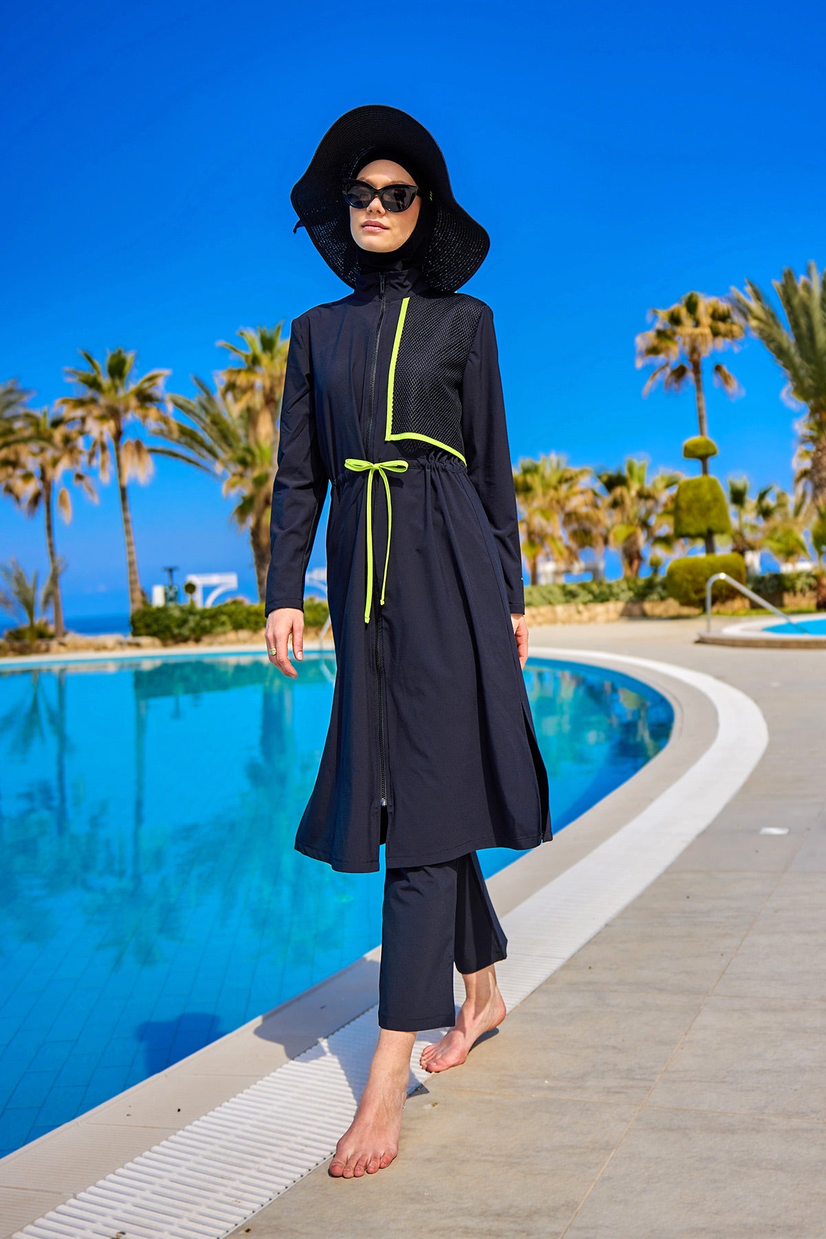 طقم بوركيني سباحة محتشم بتغطية كاملة باللون الأسود M2506-1 