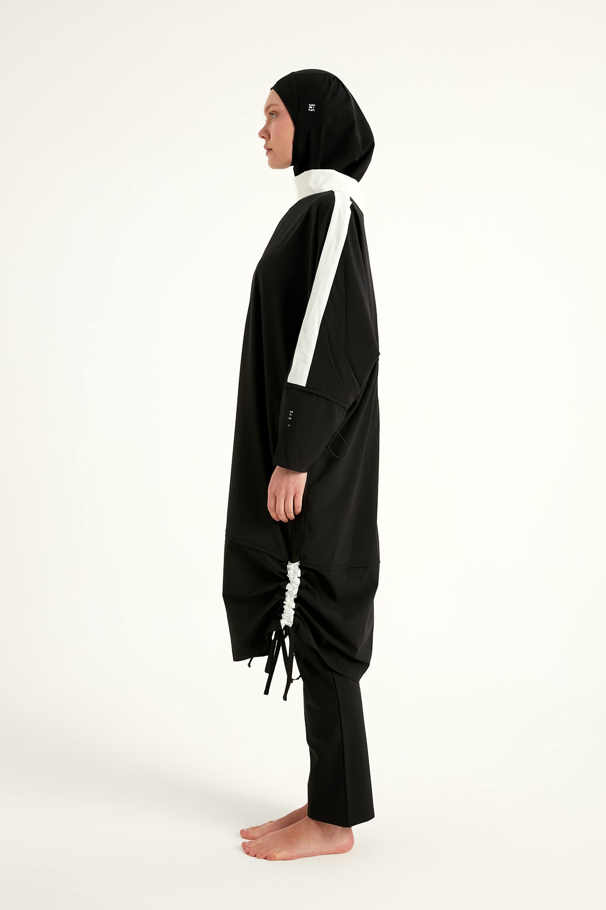 طقم بوركيني أسود محتشم يغطي الجسم بالكامل M2521-3 