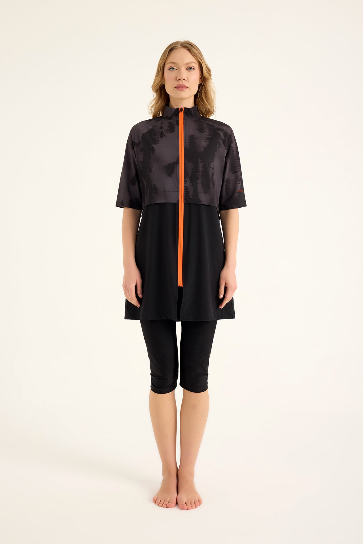 مايوه مارينا الأسود شبه المغطى والمحتشم - H2501 