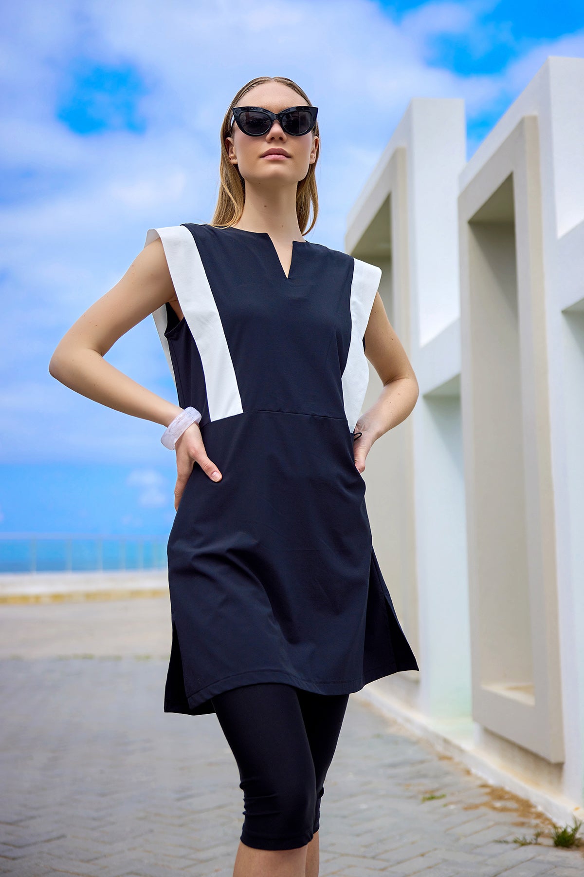 مايوه مارينا الأسود المحتشم بنصف تغطية - H2511 