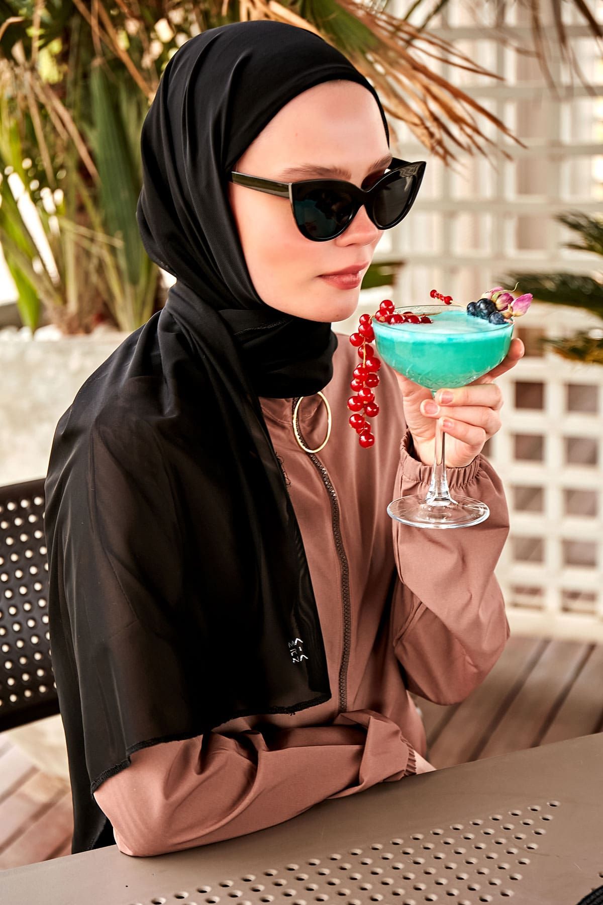 Black Blue Mesh Practical Shawl Cap B2401