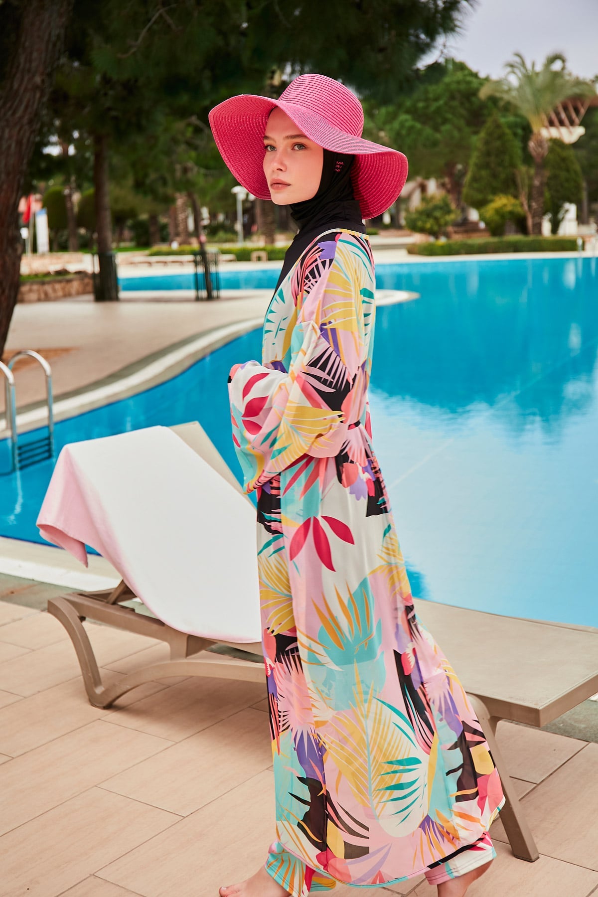 ملابس سباحة محتشمة بوركيني من الليكرا باللون الأسود M2480