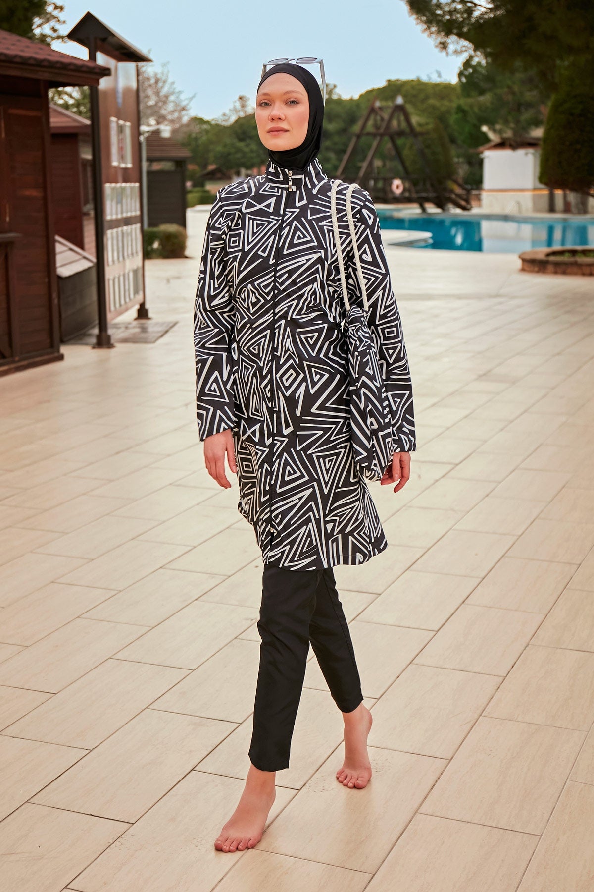 Colourful Burkini Modest Swimwear R2403 الصورة الرئيسية