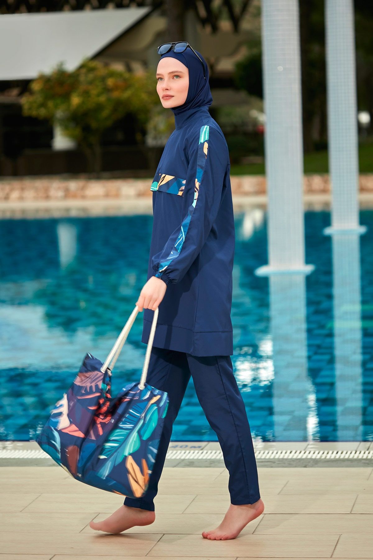 ملابس سباحة بوركيني ملونة ومحتشمة R2413