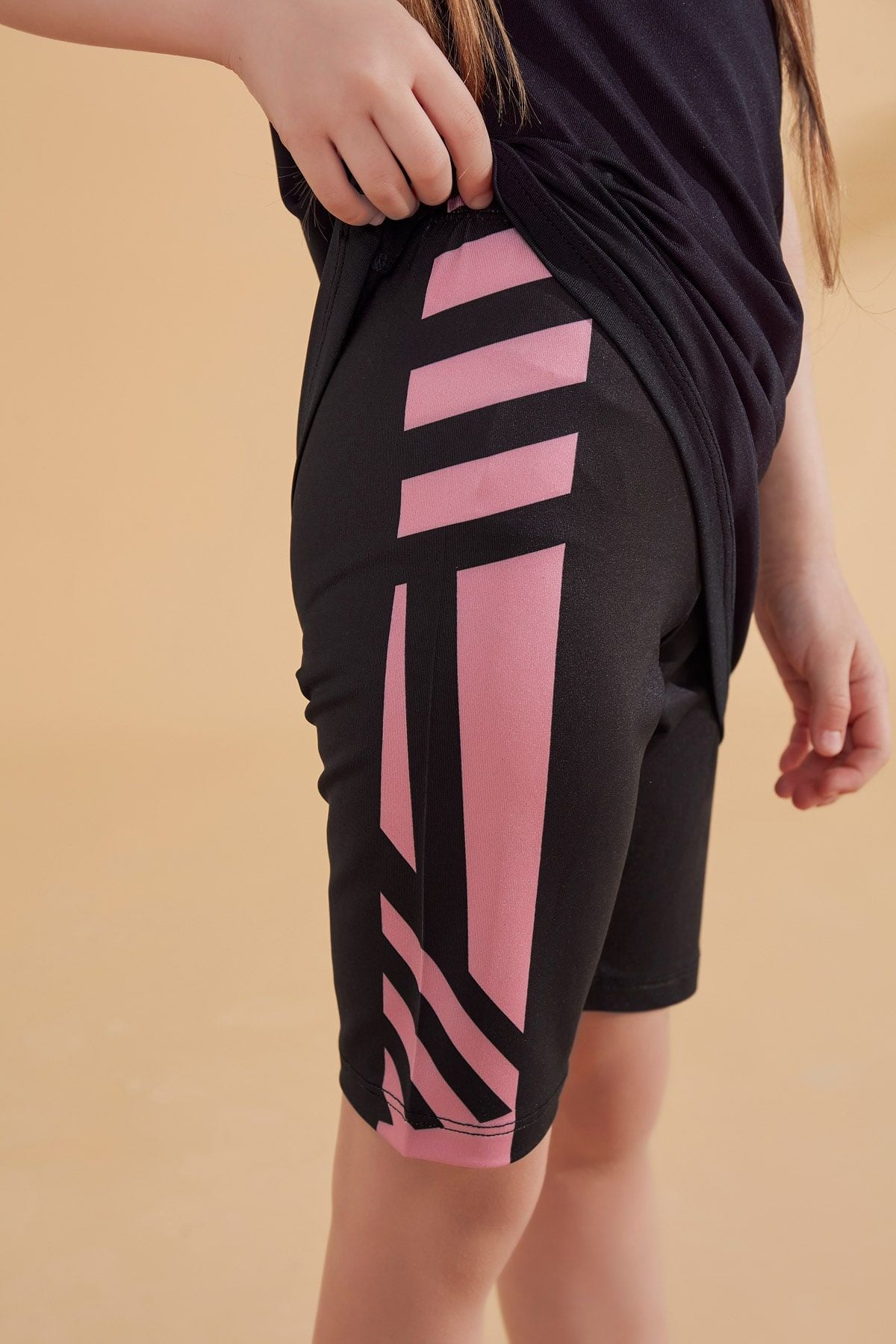 ملابس سباحة ليكرا سوداء للأطفال K2336 الصورة الرئيسية