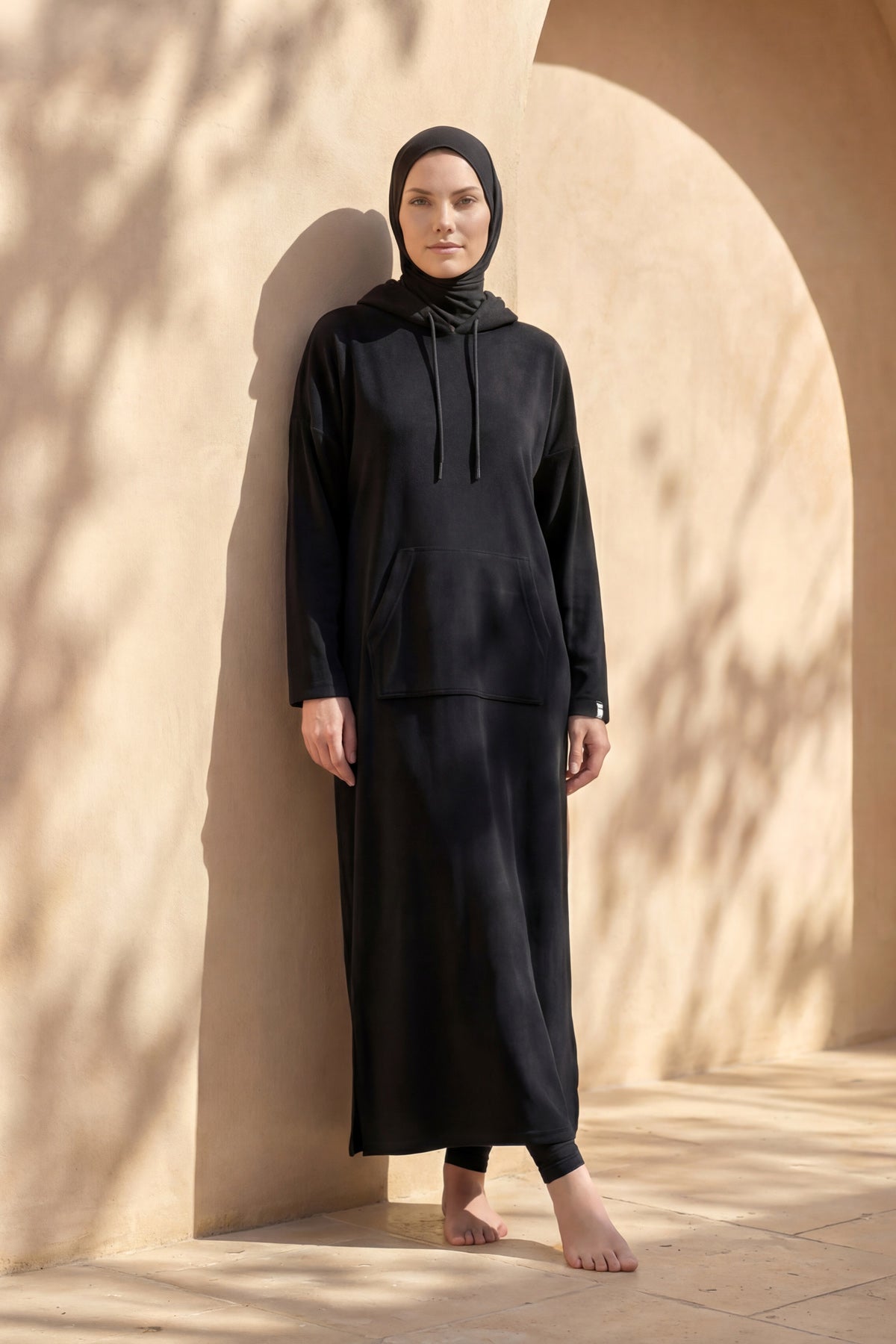 باريو منشفة سوداء بغطاء رأس، سريع الجفاف، تصميم قابل للارتداء P2602-1