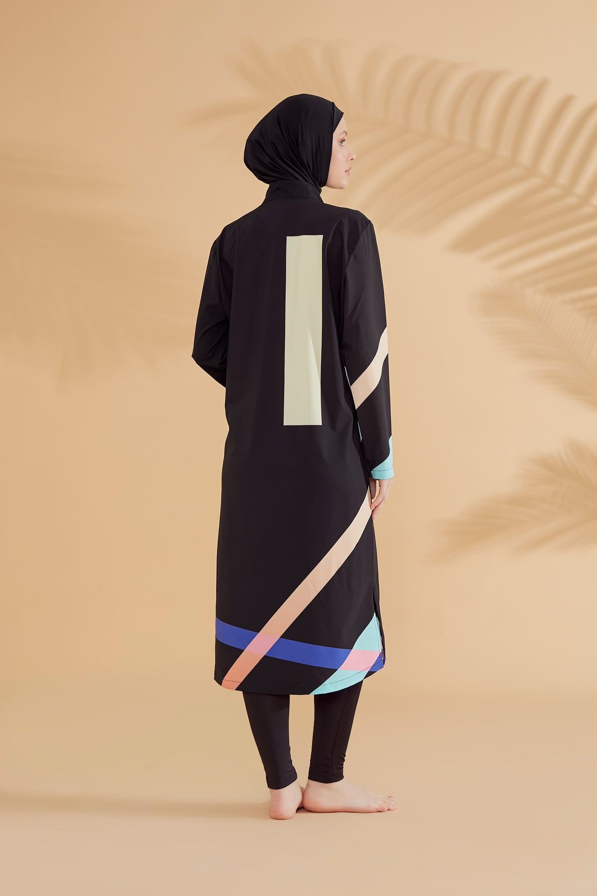 ملابس سباحة محتشمة بوركيني منسوجة باللون الأسود M2310